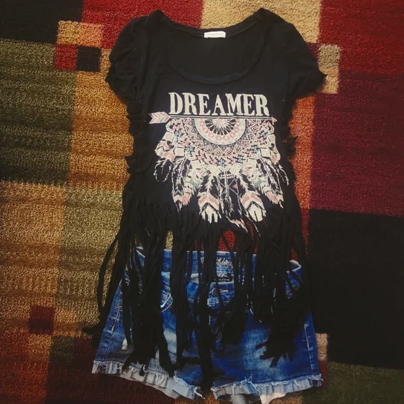 Dreamer Boho Fringe Tshirt and Bubblegum Denim Shorts - Picture 2 of 3